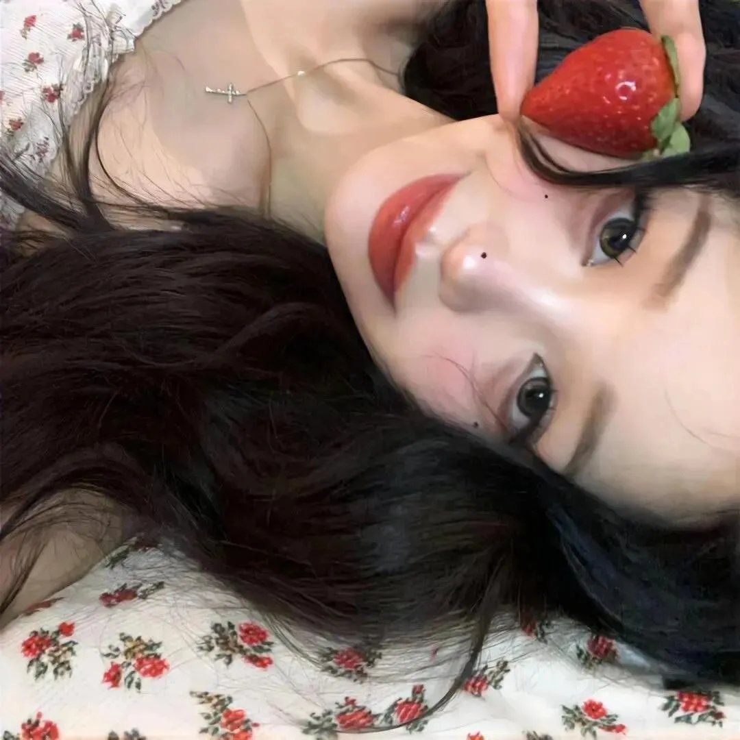 八面玲珑的申小姐 封面